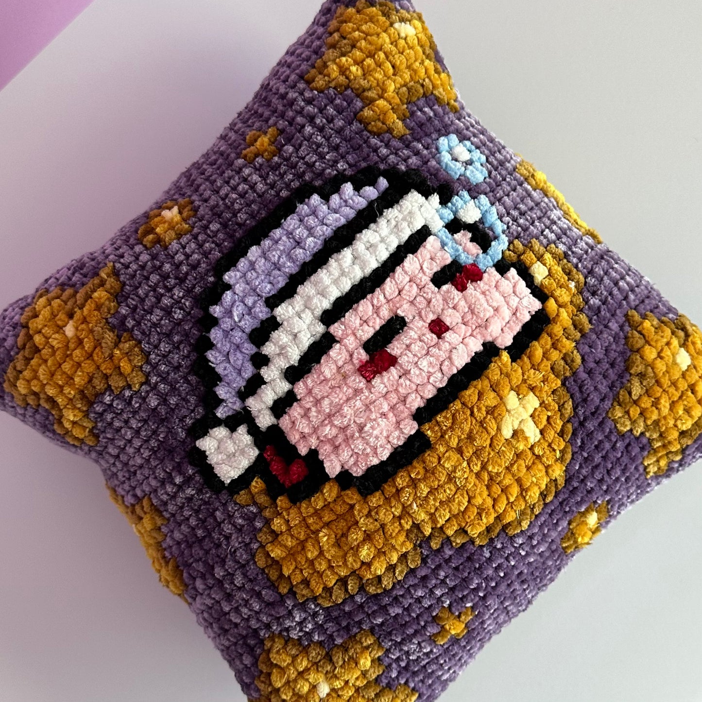 [PATTERN: Crochet & Cross-stitch] Kirby Moon & Stars Accent Pillow